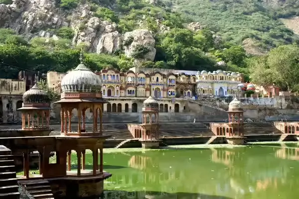 Delhi to Alwar Car rental Service for Outstation