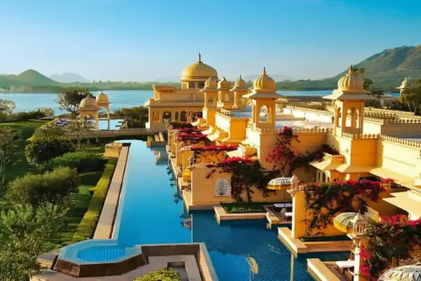 Delhi to Udaipur Car rental for Outstation