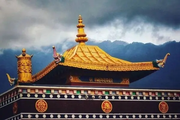 Delhi to Dharamshala and Mcleodganj Car rental for Outstation