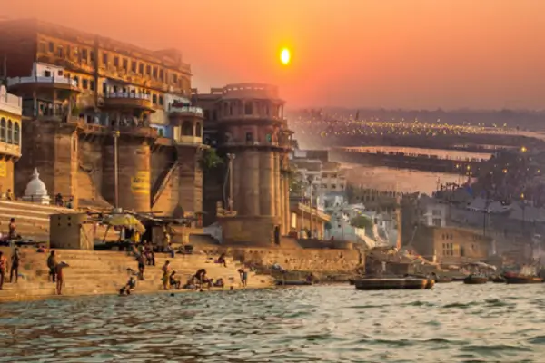 Delhi to Prayagraj Car rental for Outstation